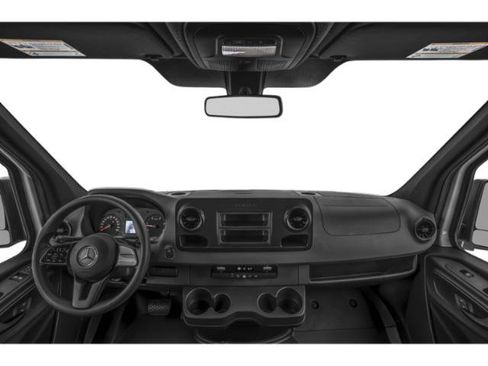 Used 2021 Mercedes-Benz Sprinter 2500 image 9