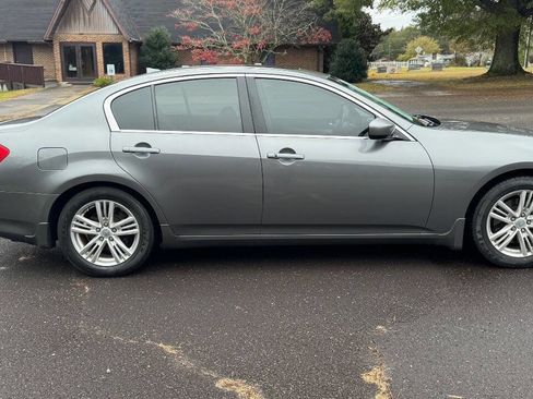 Used 2012 INFINITI G37 Journey w/ Premium Pkg image 9