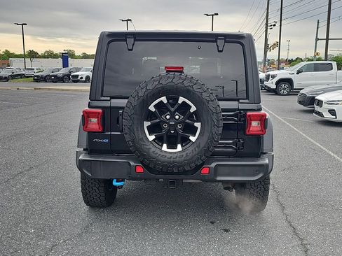 Used 2024 Jeep Wrangler Unlimited Rubicon 4xe w/ Technology Group AWD/4WD image 14