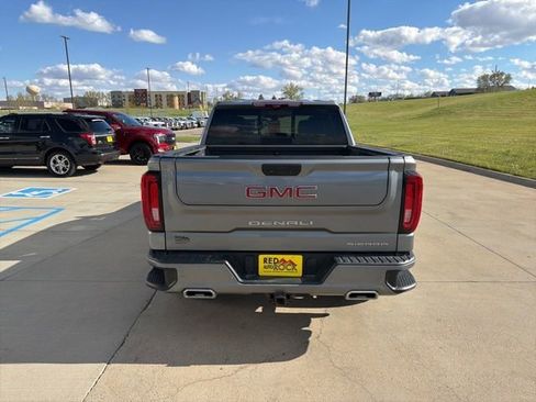 Used 2020 GMC Sierra 1500 Denali w/ Technology Package AWD/4WD image 4