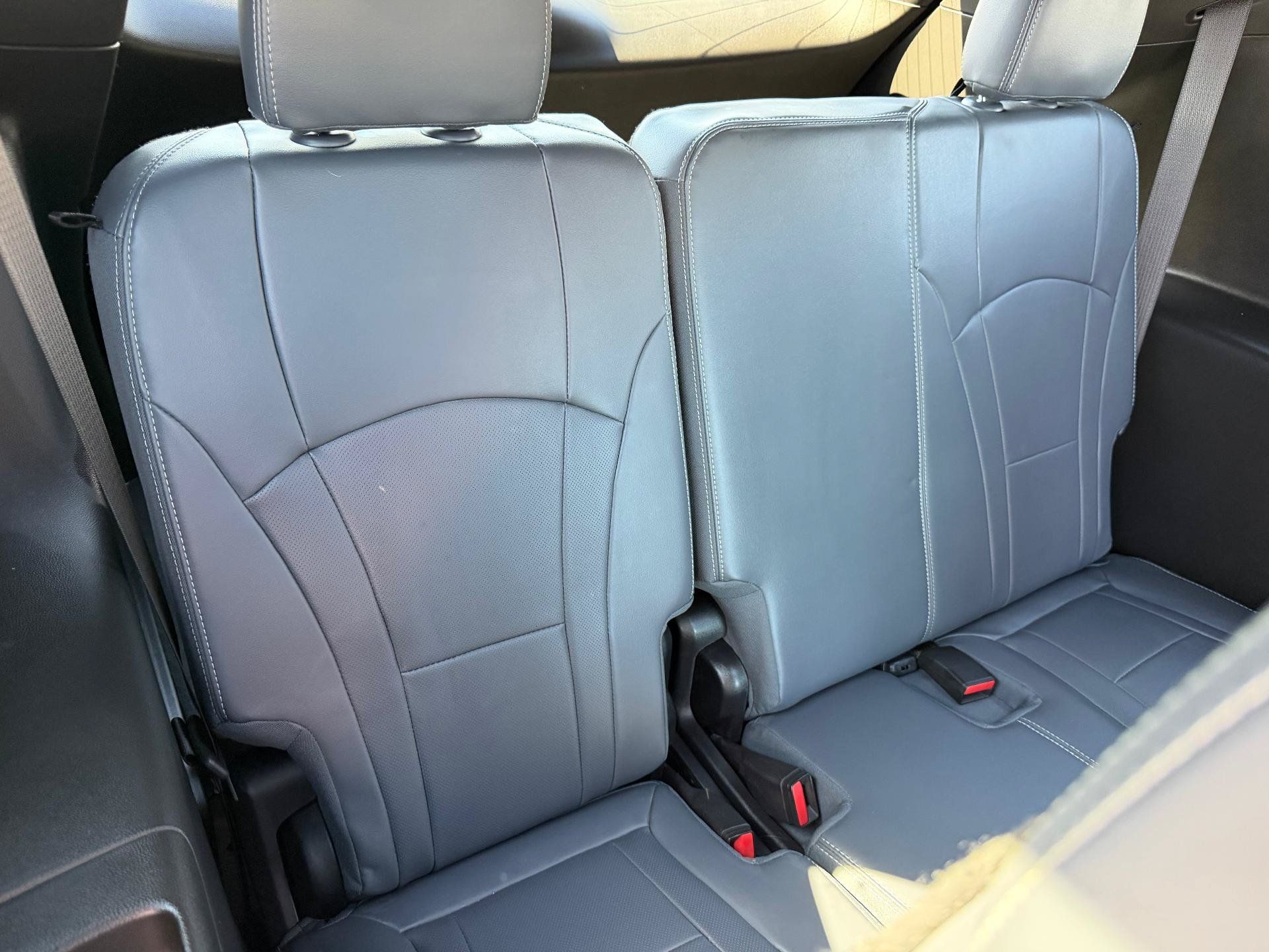 Certified 2024 Buick Enclave Essence w/ Experience Buick Package AWD/4WD image 47