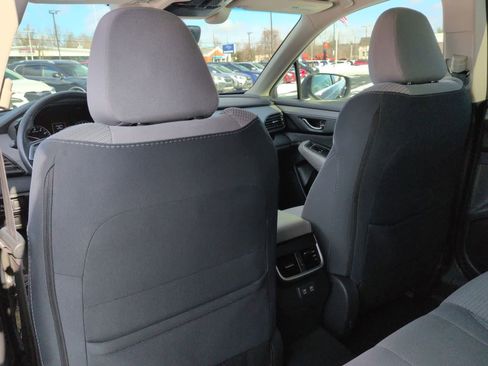 Certified 2022 Subaru Outback Premium image 19