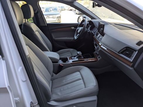 Used 2023 Audi Q5 2.0T Premium w/ Convenience Package image 28