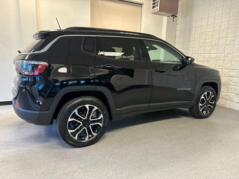 Used 2022 Jeep Compass Limited AWD/4WD image 43