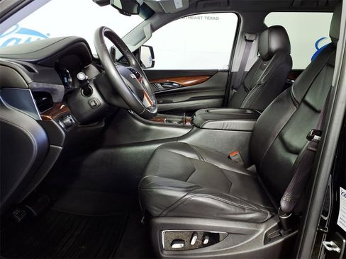 Used 2016 Cadillac Escalade Base image 7