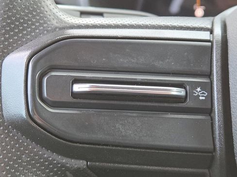 Used 2023 Chevrolet Colorado W/T image 29