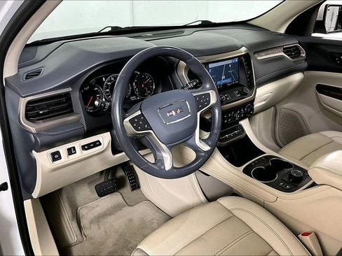 Used 2021 GMC Acadia Denali w/ Denali Technology Package image 13