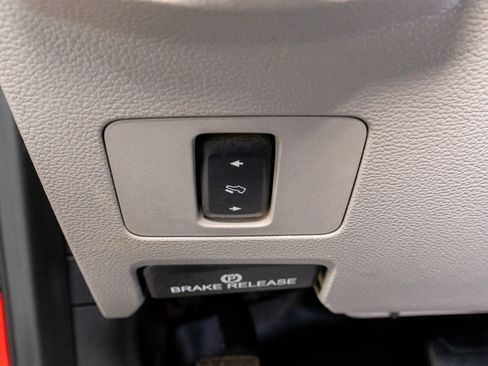 Used 2018 Ford F250 XLT w/ XLT Premium Package image 31