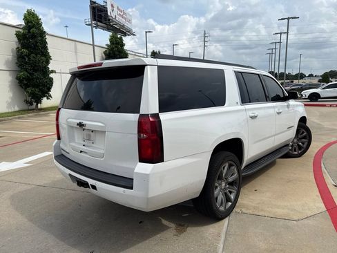 Used 2017 Chevrolet Suburban LT AWD/4WD image 3
