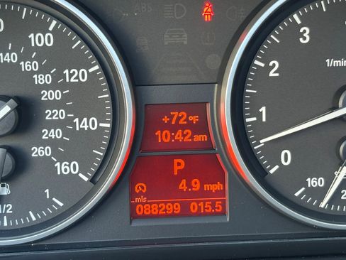 Used 2013 BMW 328i Convertible RWD image 37