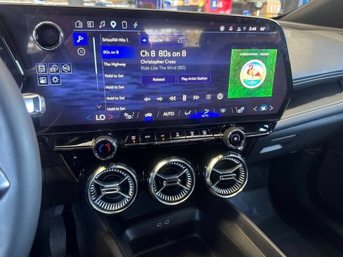 Used 2024 Chevrolet Blazer EV LT AWD/4WD image 26