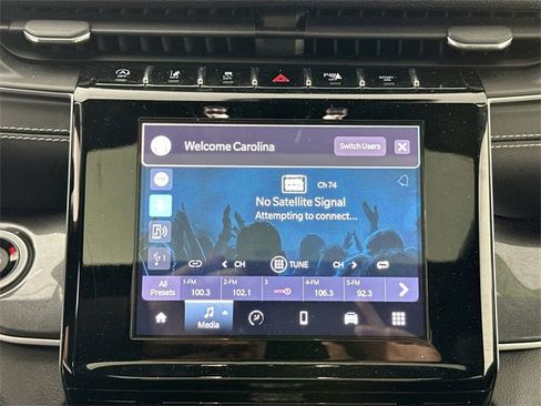 Used 2023 Jeep Grand Cherokee L Laredo image 16