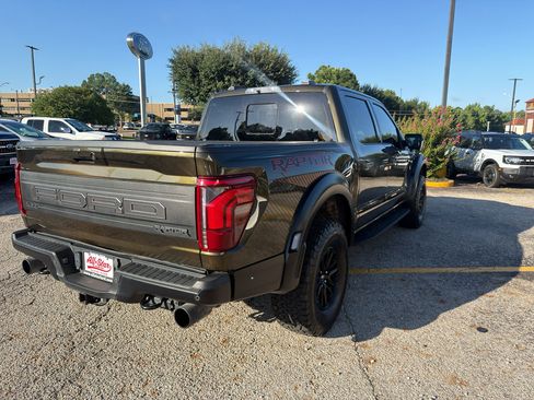 Used 2024 Ford F150 Raptor AWD/4WD image 5