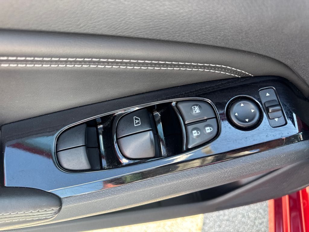 Used 2023 Nissan Altima 2.5 SL FWD image 13