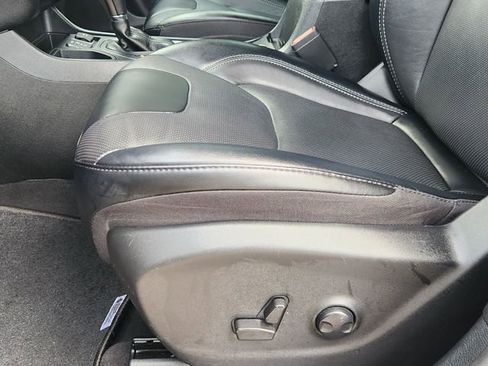 Used 2022 Jeep Cherokee Latitude Lux image 23