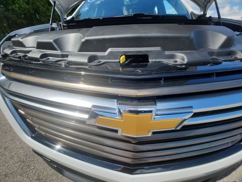 Certified 2023 Chevrolet Traverse High Country image 36