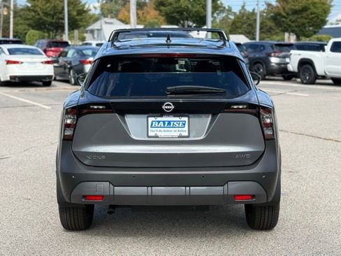 New 2026 Nissan Kicks SV w/ SV Premium Package image 6