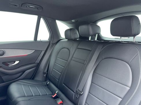 Used 2021 Mercedes-Benz GLC 300 image 40