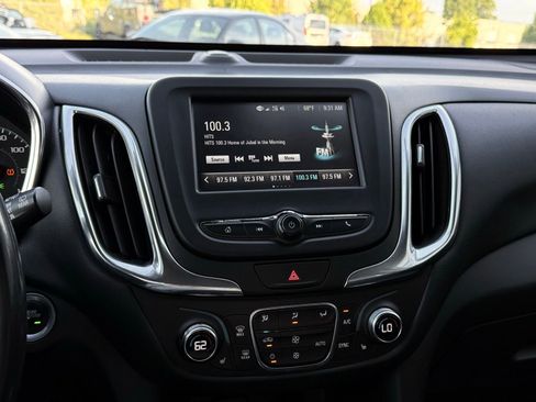 Used 2018 Chevrolet Equinox LT FWD image 33