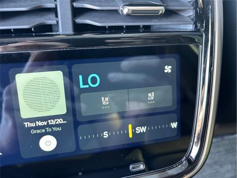 Used 2022 Rivian R1T Adventure image 36