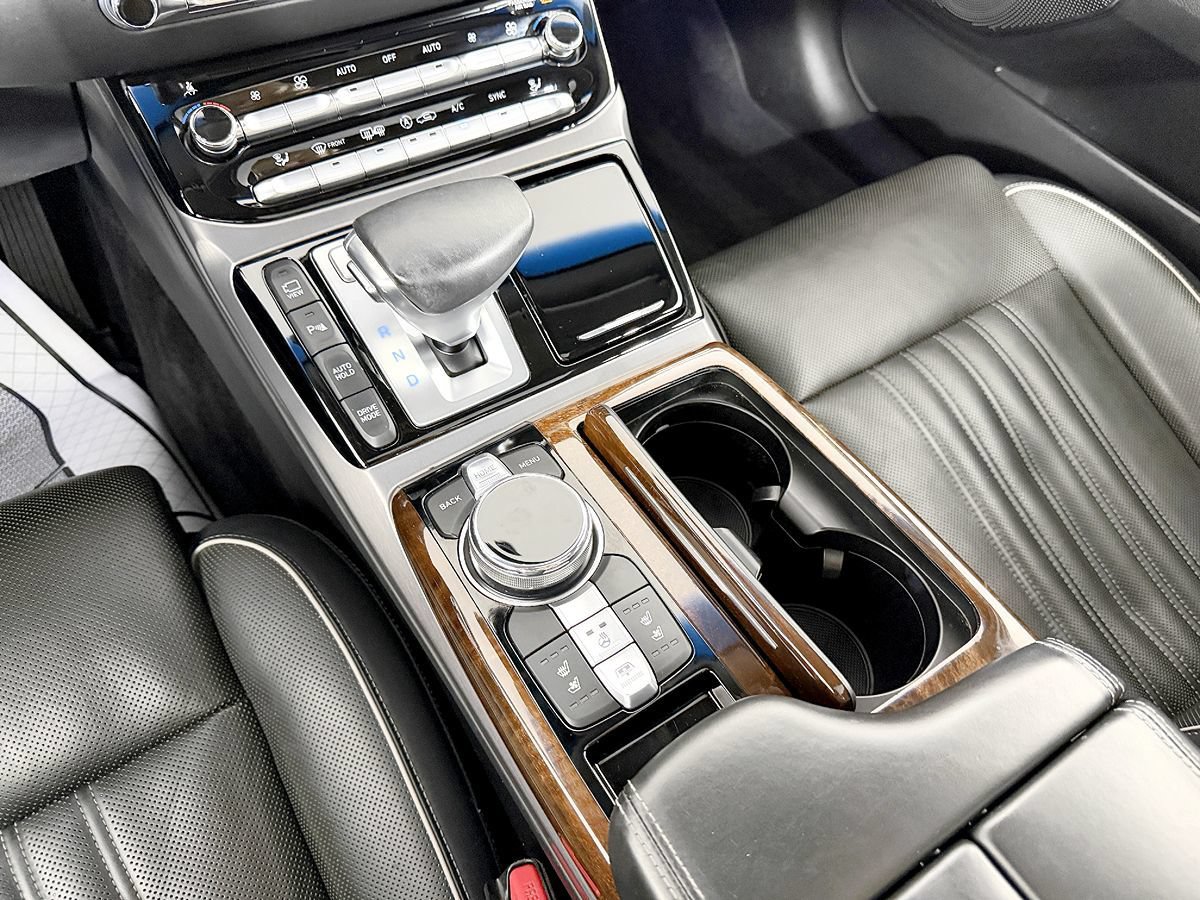 Used 2019 Genesis G90 3.3T Premium AWD/4WD image 68