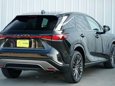Used 2023 Lexus RX 350 w/ Luxury Package image 55