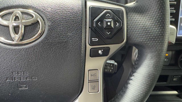 Used 2021 Toyota 4Runner SR5 Premium w/ Moonroof Package RWD image 27