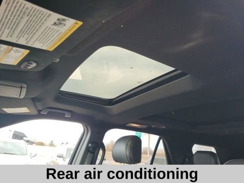 Used 2017 Ford Explorer Platinum image 6