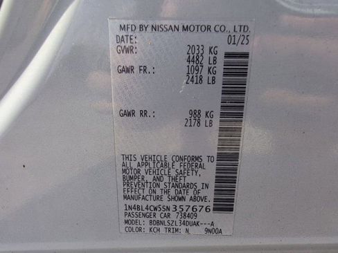 Used 2025 Nissan Altima 2.5 SR w/ SR Premium Package AWD/4WD image 35