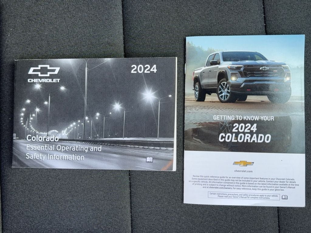 Used 2024 Chevrolet Colorado Trail Boss w/ Advanced Trailering Package AWD/4WD image 31