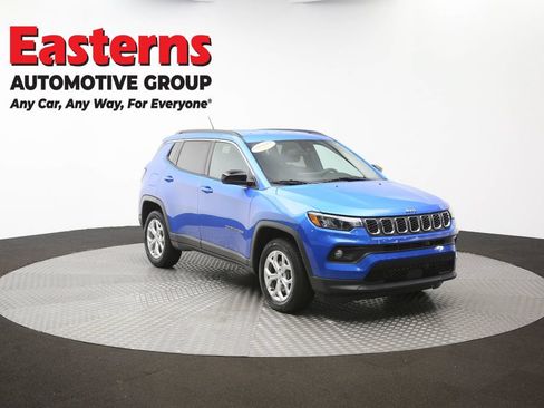 Used 2024 Jeep Compass Latitude AWD/4WD image 44