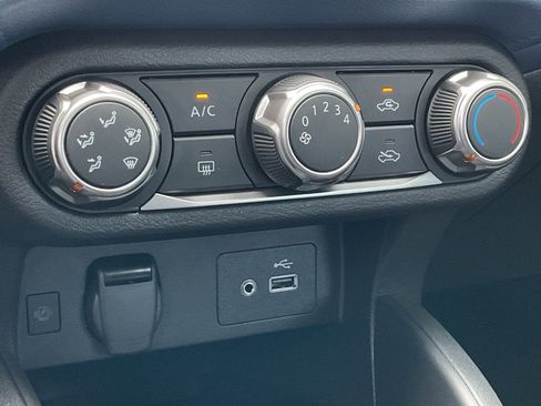 New 2025 Nissan Versa SV w/ Trunk Package image 28