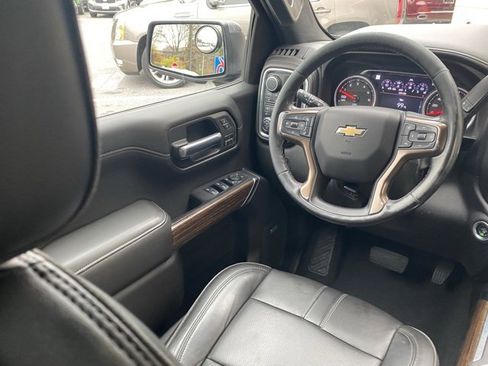 Used 2019 Chevrolet Silverado 1500 High Country w/ Technology Package image 34