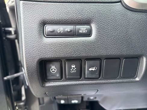 Used 2018 Nissan Murano Platinum w/ Cargo Package image 24