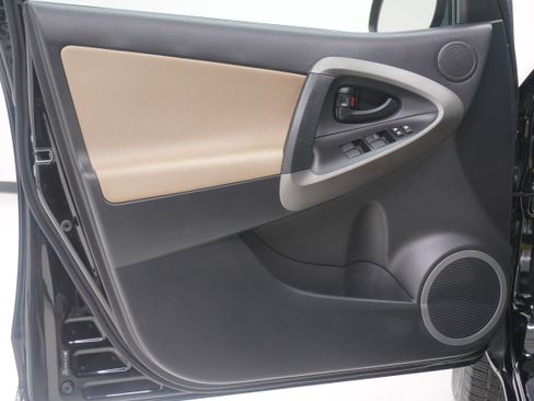 Used 2012 Toyota RAV4 FWD w/ Value Pkg image 14