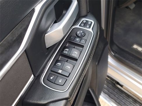 Used 2024 RAM 2500 Big Horn image 19