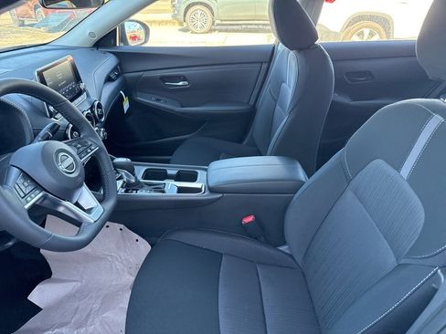 New 2025 Nissan Sentra SV image 11