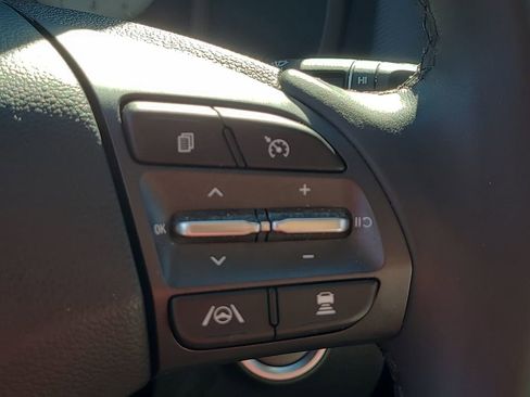 Used 2022 Hyundai Kona Limited w/ Cargo Package image 28