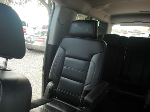 Used 2015 GMC Yukon XL Denali w/ Open Road Package RWD image 23