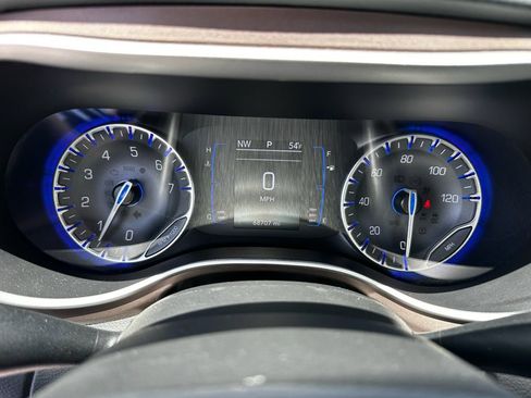 Used 2023 Chrysler Voyager LX FWD image 17
