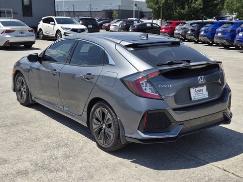 Used 2018 Honda Civic EX image 3