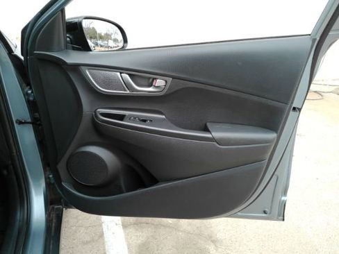 Used 2021 Hyundai Kona SEL w/ Cargo Package image 19