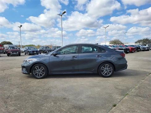 Used 2023 Kia Forte GT-Line w/ GT-Line Technology Package image 2