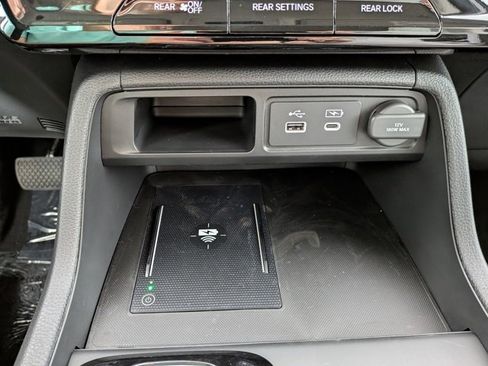 New 2025 Honda Pilot EX-L image 7