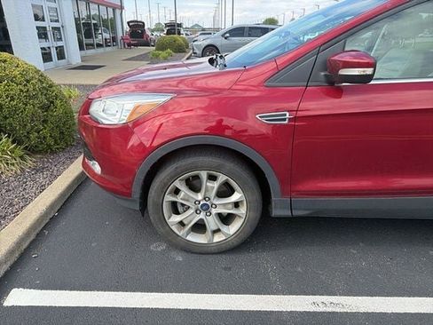 Used 2016 Ford Escape Titanium AWD/4WD image 10