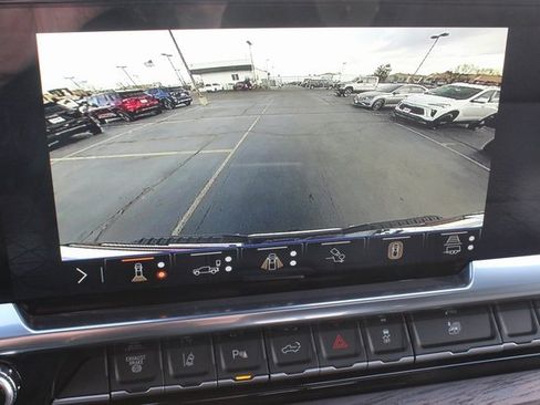 New 2026 GMC Sierra 2500 SLT w/ SLT Premium Package image 4