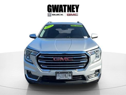 Used 2022 GMC Terrain SLT w/ LPO, Floor Liner Package image 1
