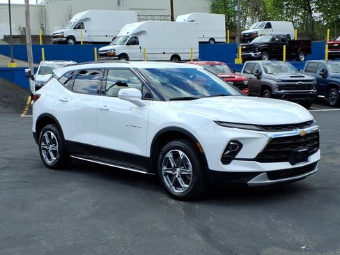 Used 2023 Chevrolet Blazer LT AWD/4WD image 1