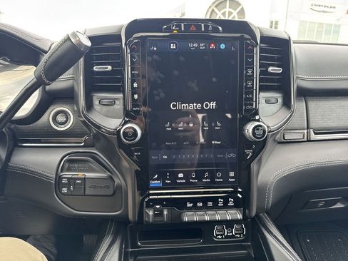 Used 2024 RAM 3500 Limited image 19