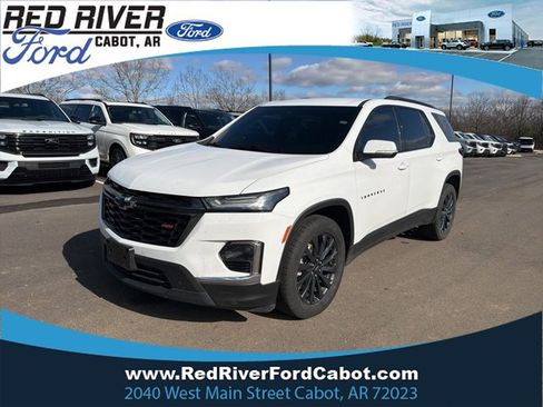Used 2022 Chevrolet Traverse RS w/ LPO, Roadside Safety Package image 1